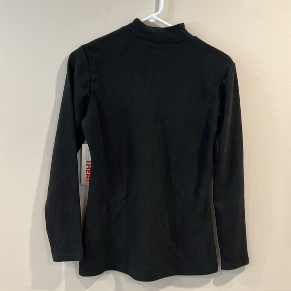 🔥NWT 32 Degrees Black Fleece Top🔥 - Picture 2 of 6
